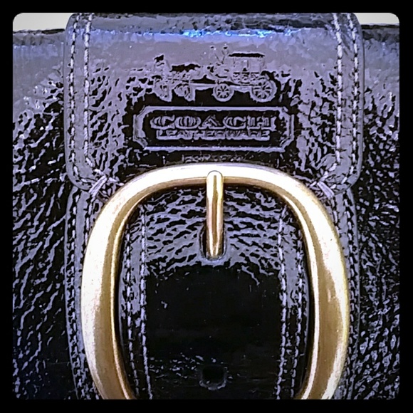 NWOT Coach Patent Leather Clutch/Wristlet - Picture 3 of 8